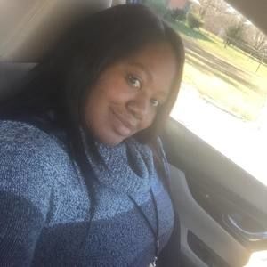 Meet your Posher, Raquel